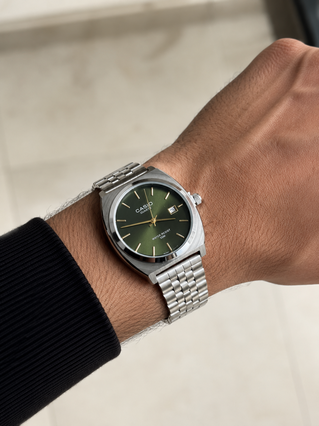 Casio Quartz Green Dial – Acier Argenté